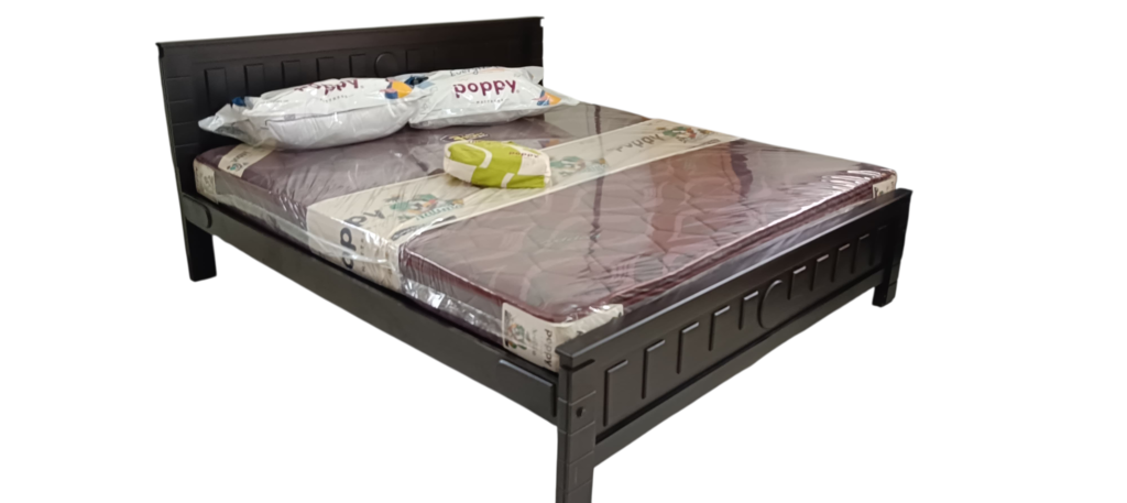 WOODEN COT 6 FEET ORDINARY